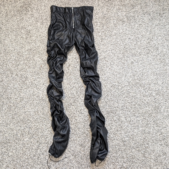 💘 Maniere de Voir Faux Leather Tacked Flared Trousers Pants US M (10) - Picture 3 of 5
